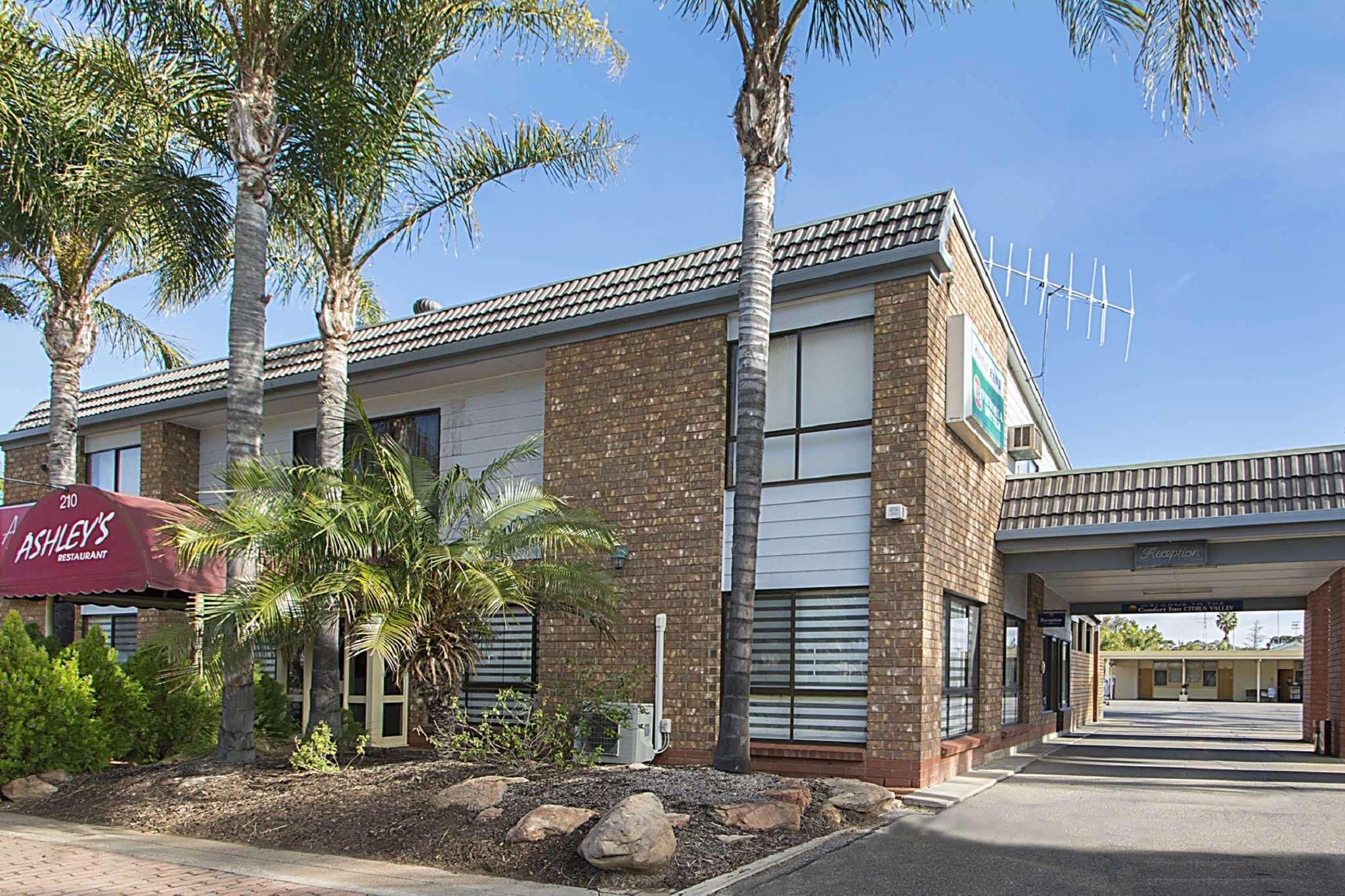 Ngoại cảnh khách sạn