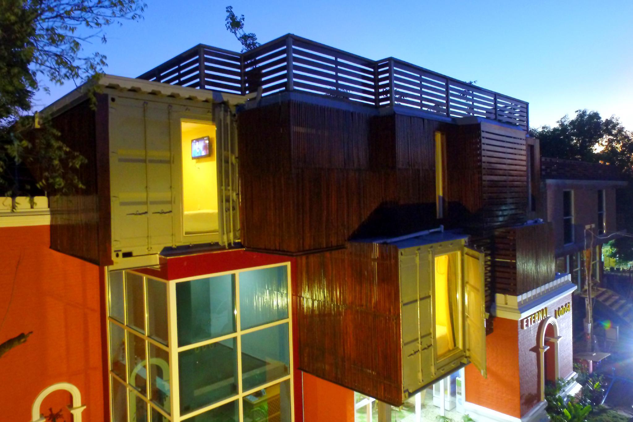 Ngoại cảnh khách sạn