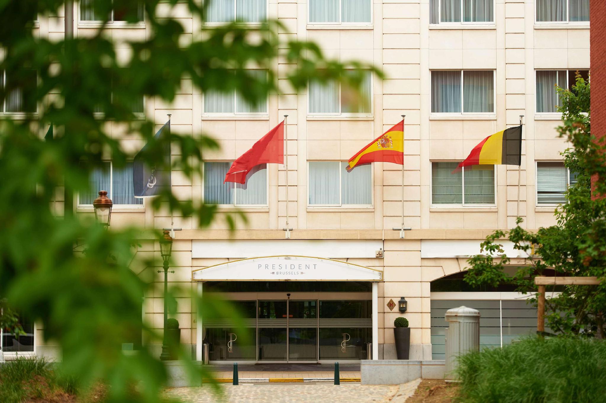 Ngoại cảnh khách sạn