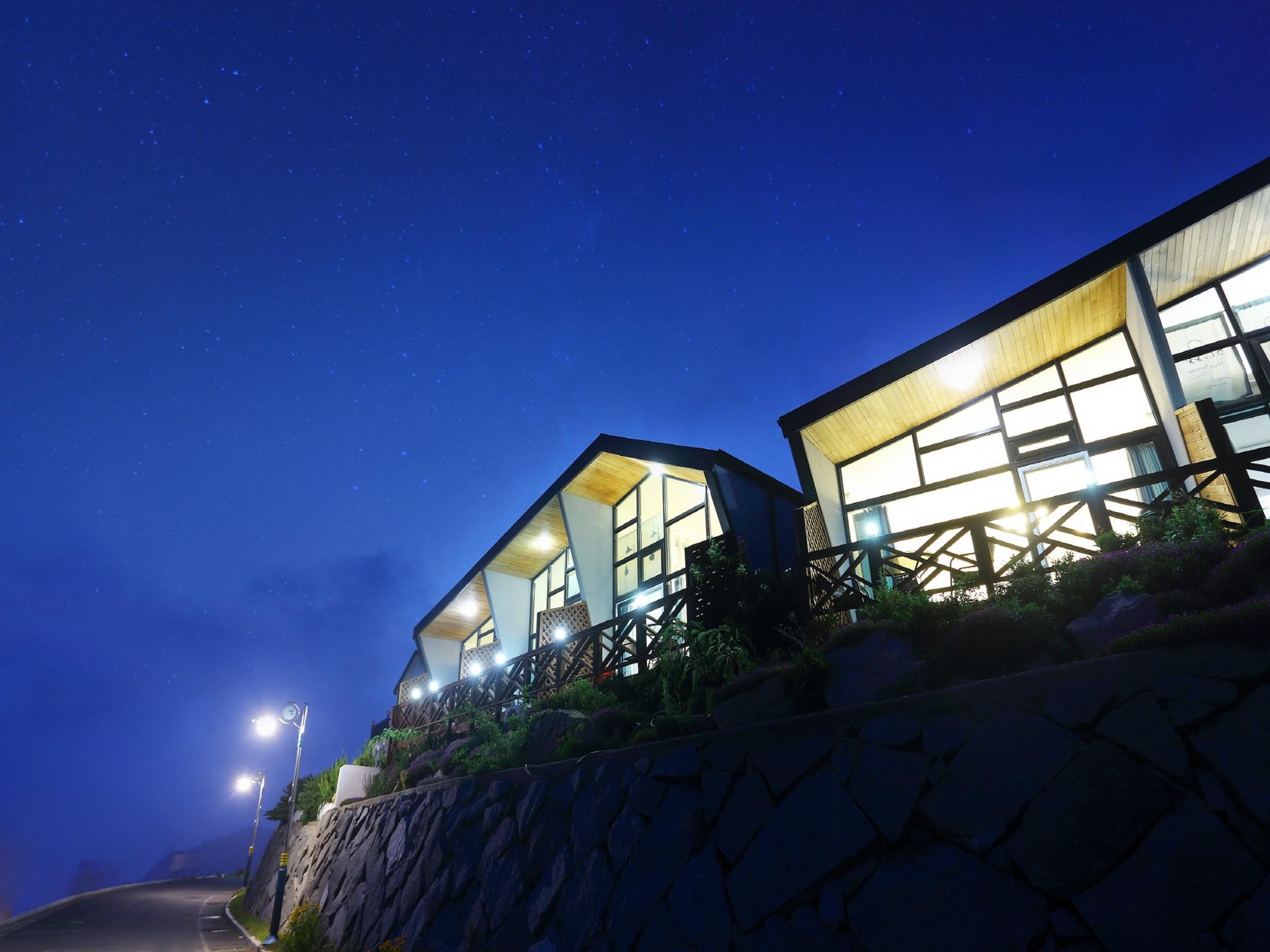 Ngoại cảnh khách sạn