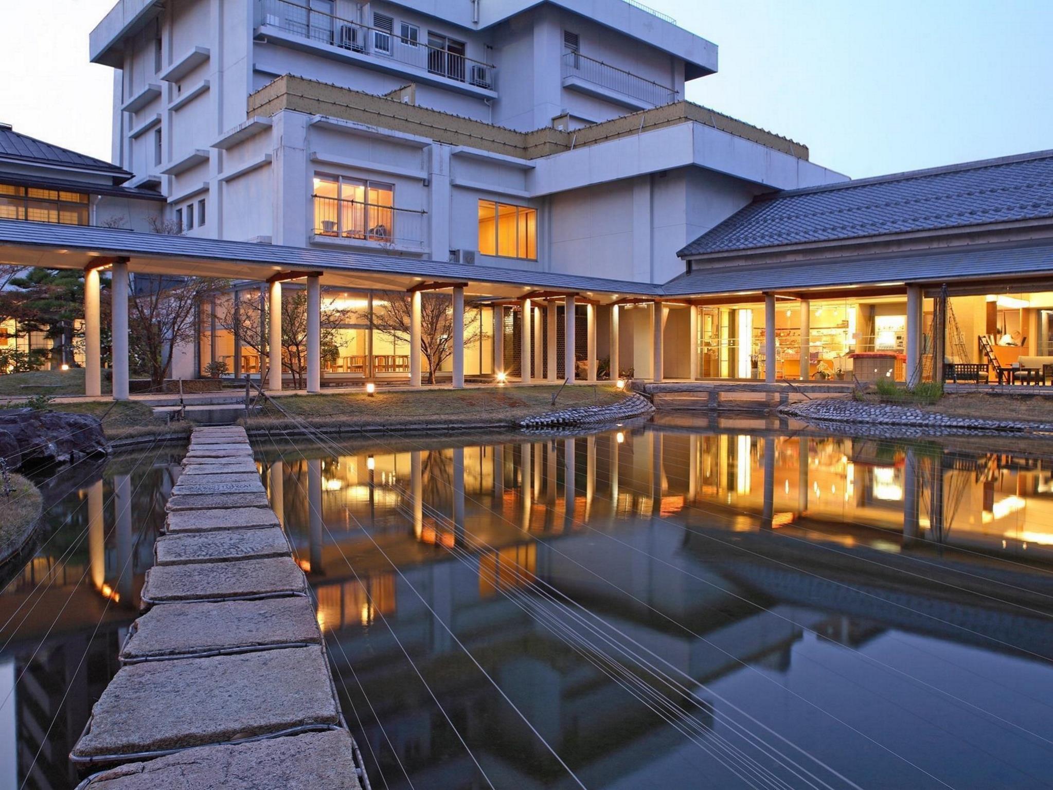 Ngoại cảnh khách sạn