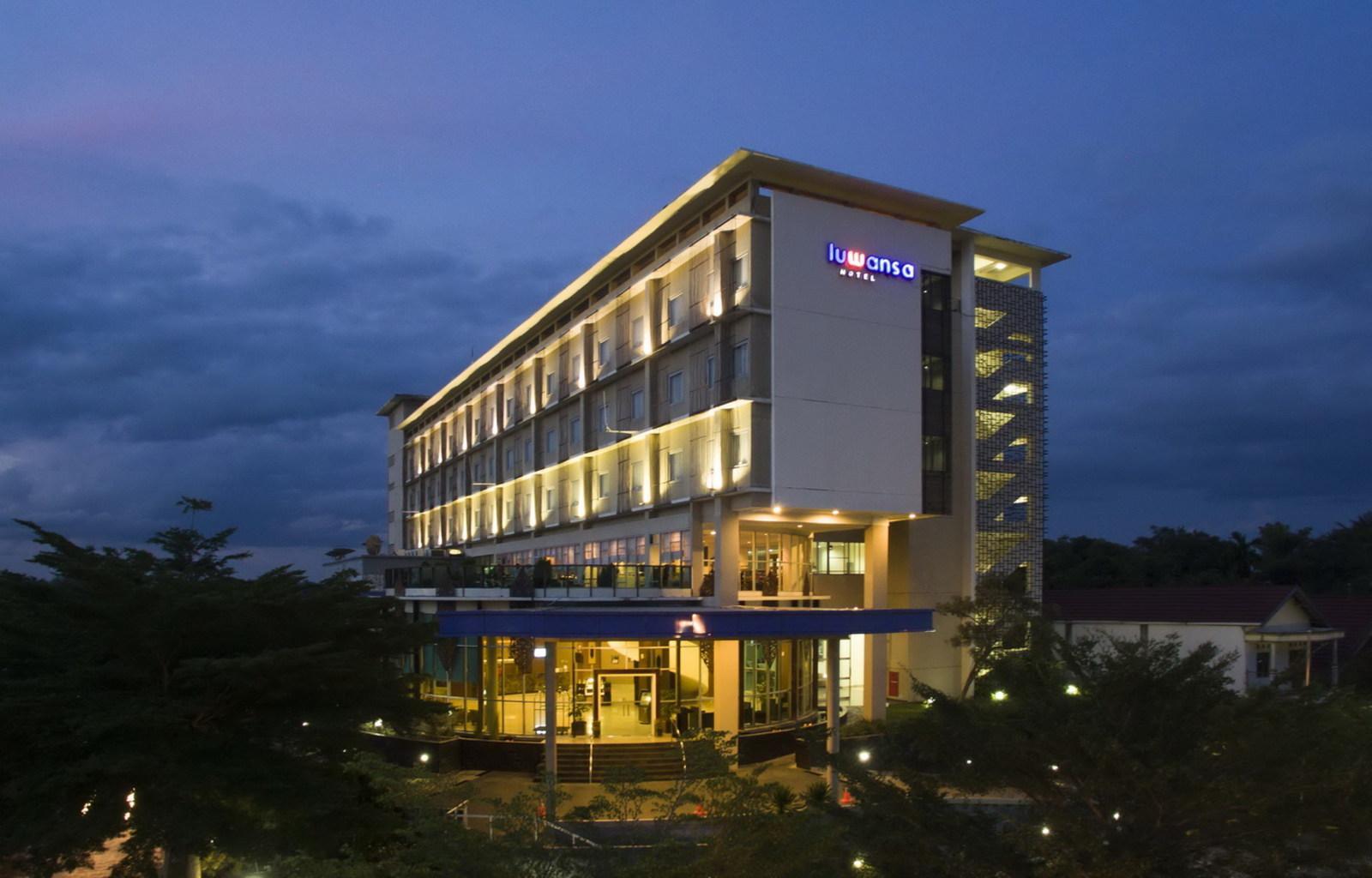 Ngoại cảnh khách sạn