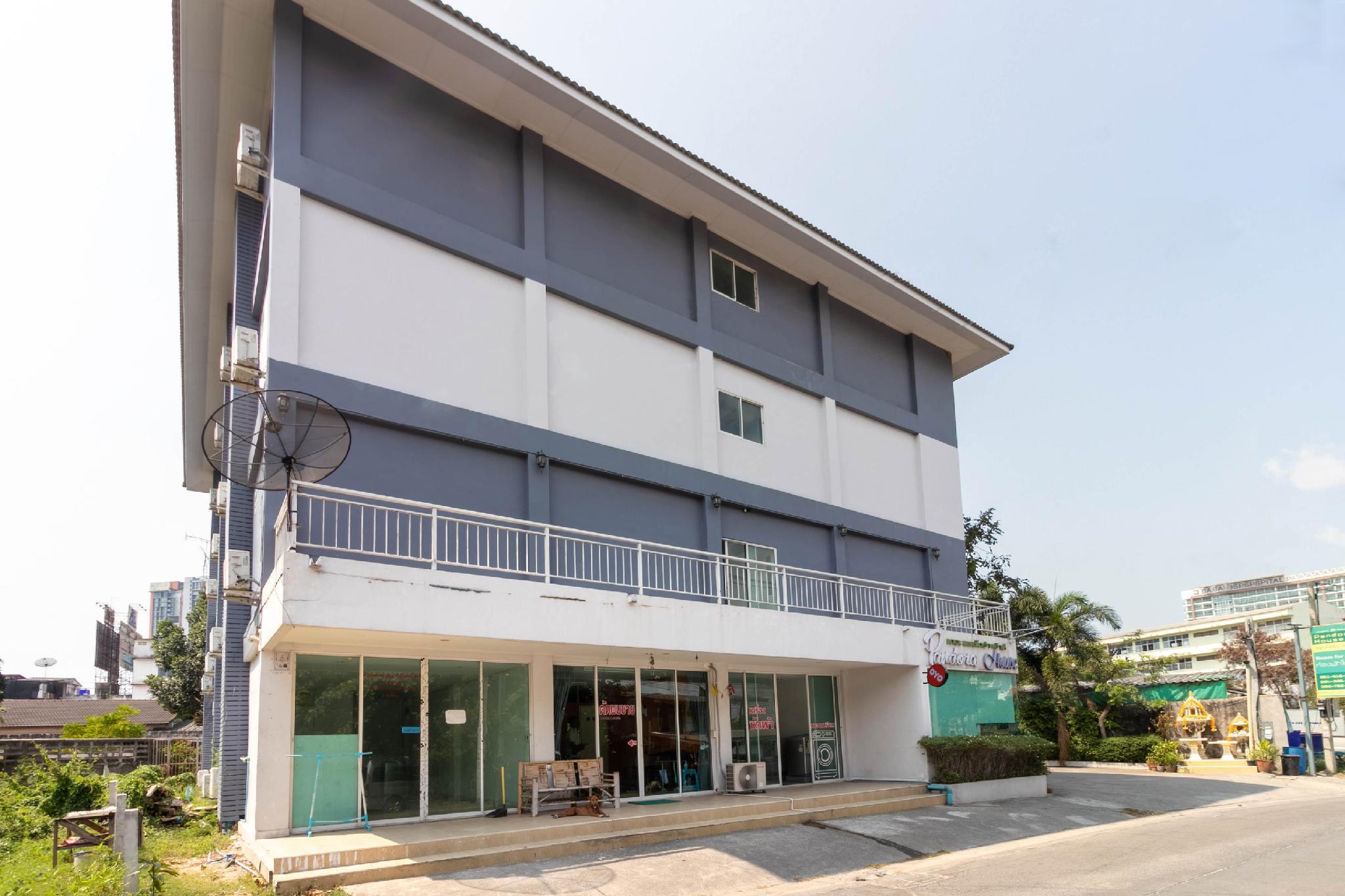 Ngoại cảnh khách sạn