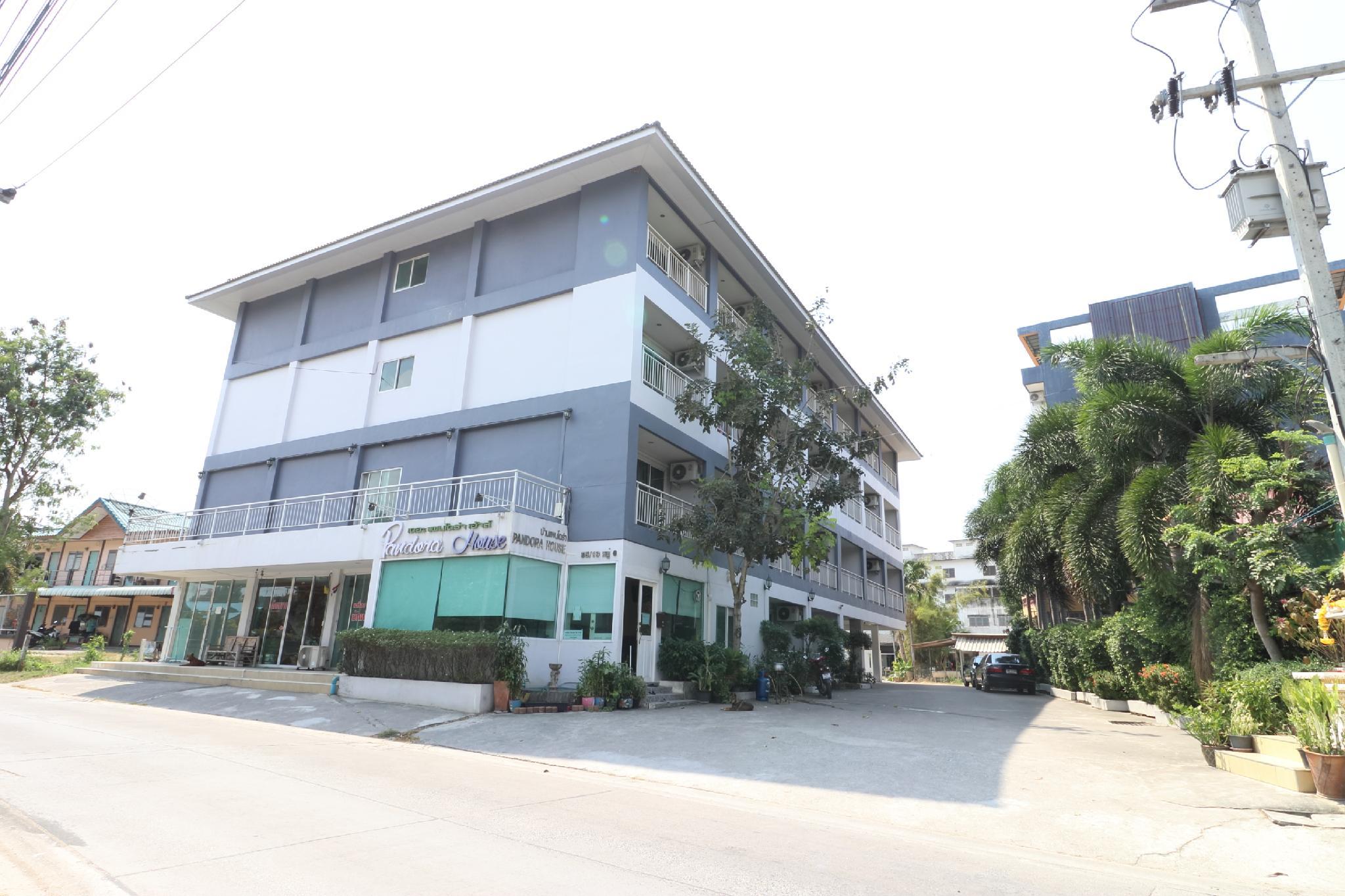 Ngoại cảnh khách sạn