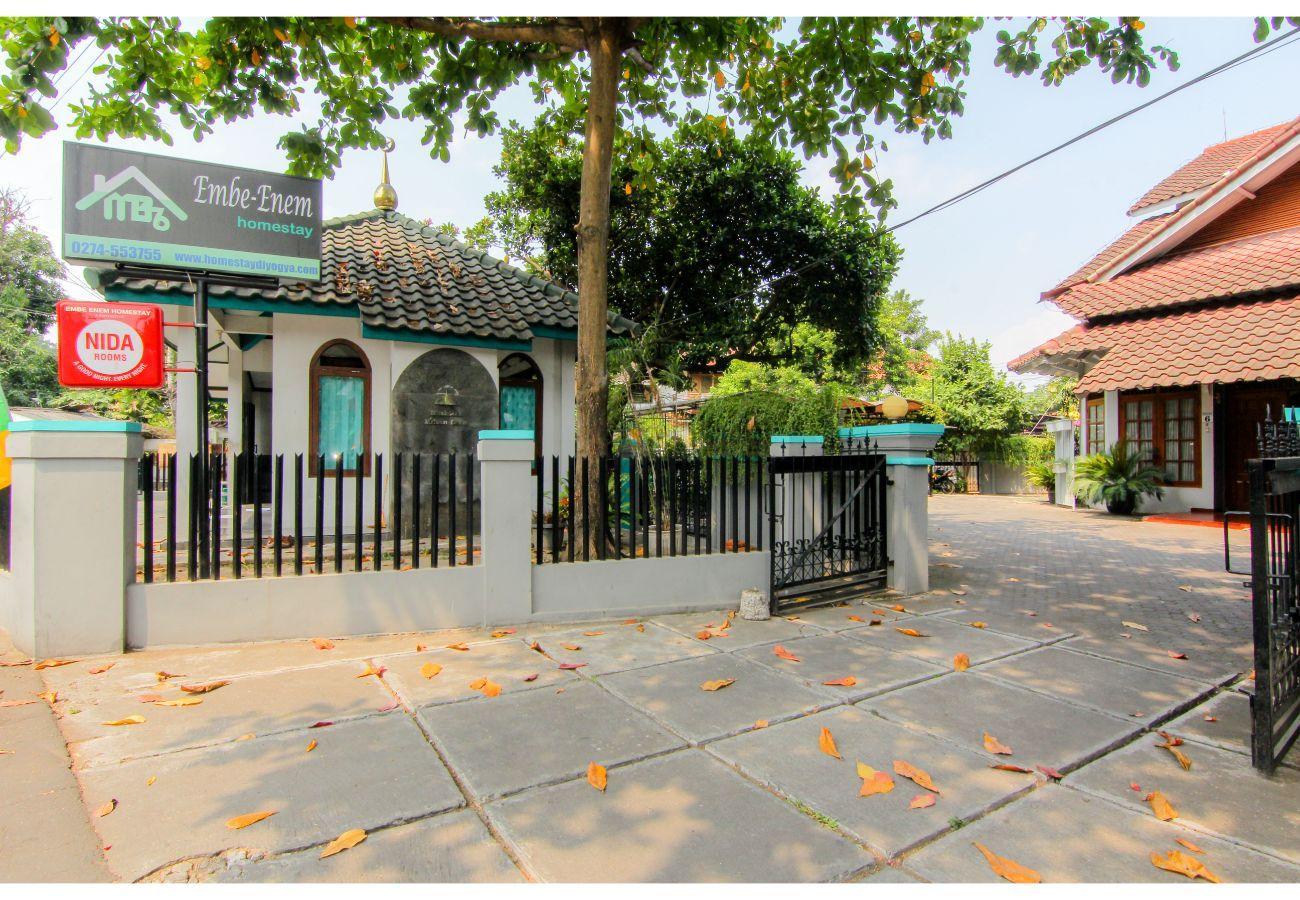 Ngoại cảnh khách sạn