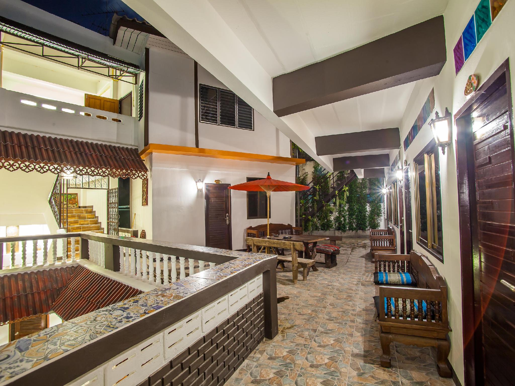 Ngoại cảnh khách sạn