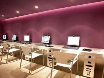 Trung tâm hội nghị