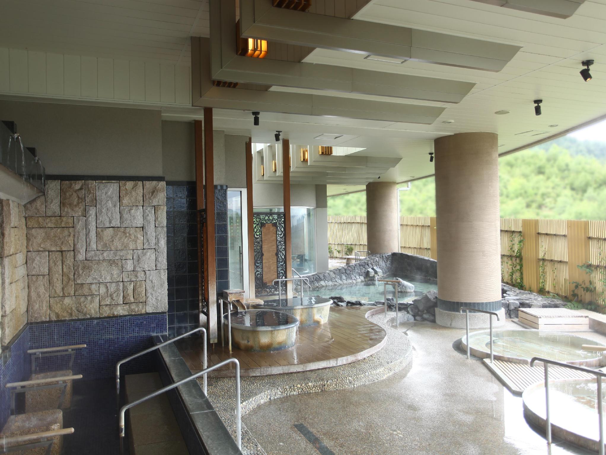 Bồn tắm lộ thiên