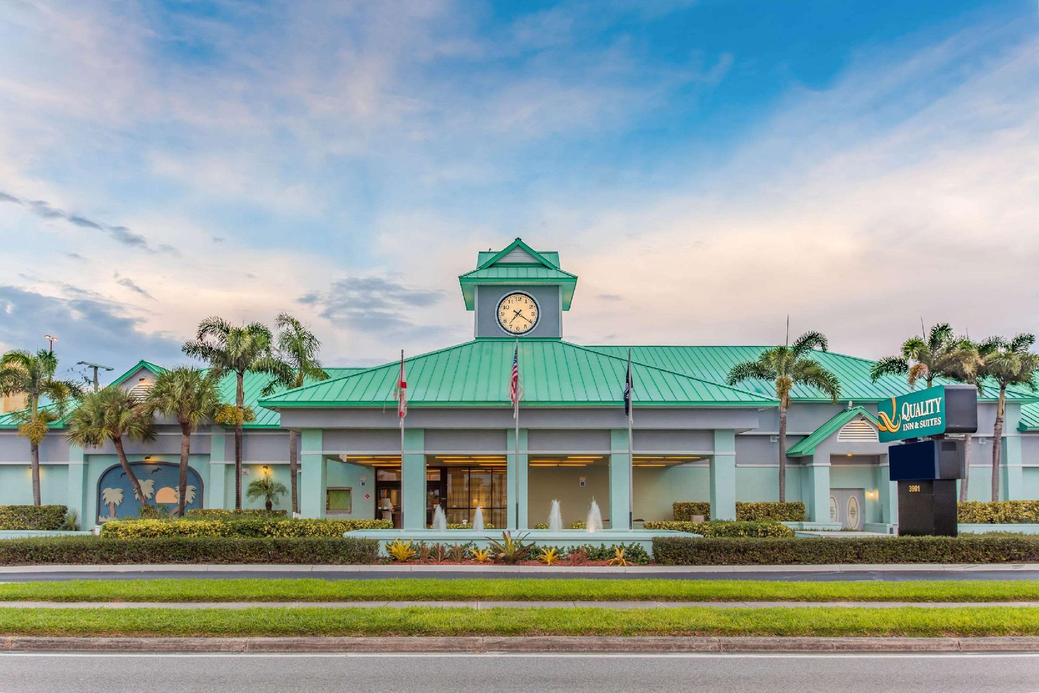 Ngoại cảnh khách sạn