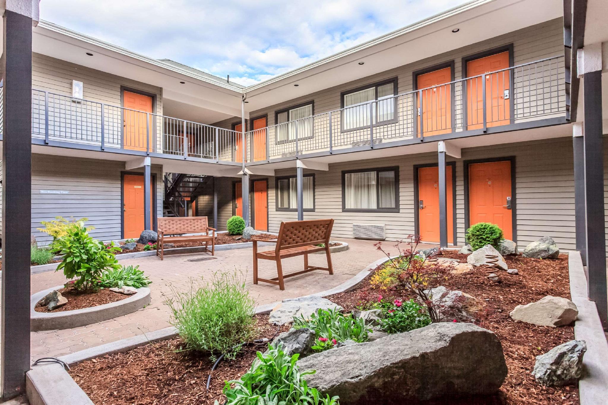 Ngoại cảnh khách sạn