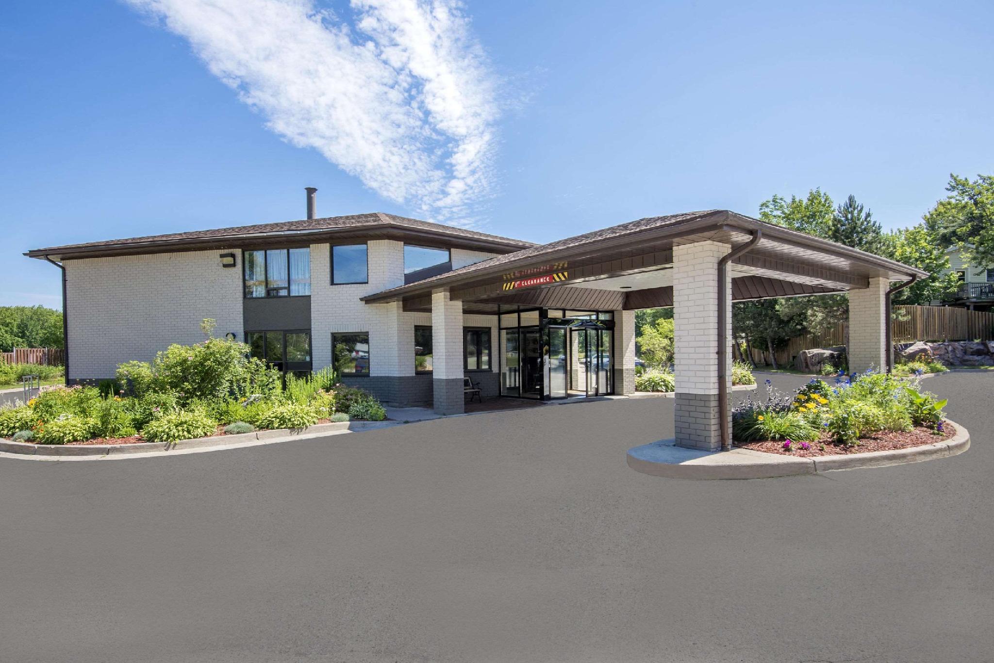 Ngoại cảnh khách sạn