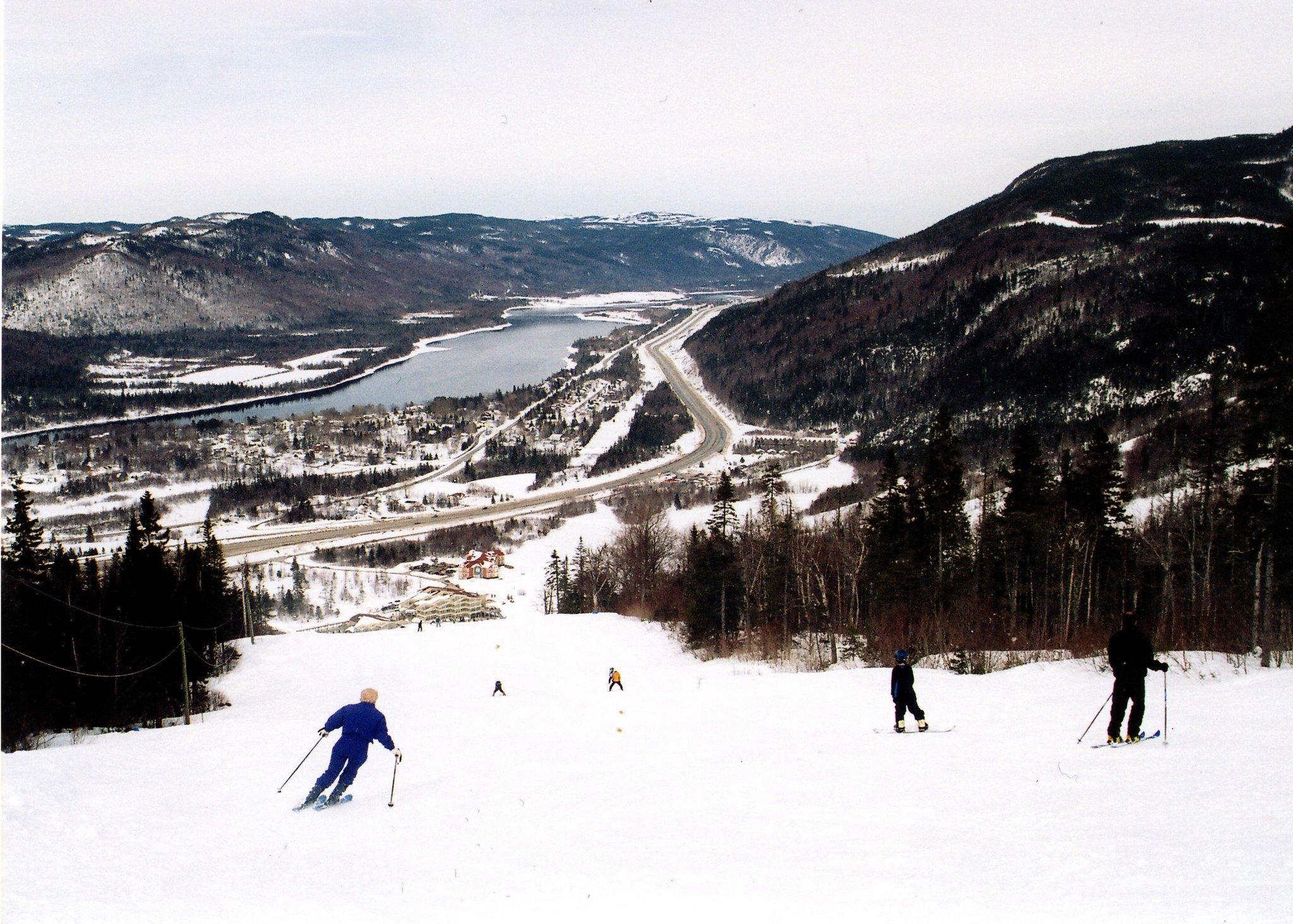 Nơi tham quan gần đây