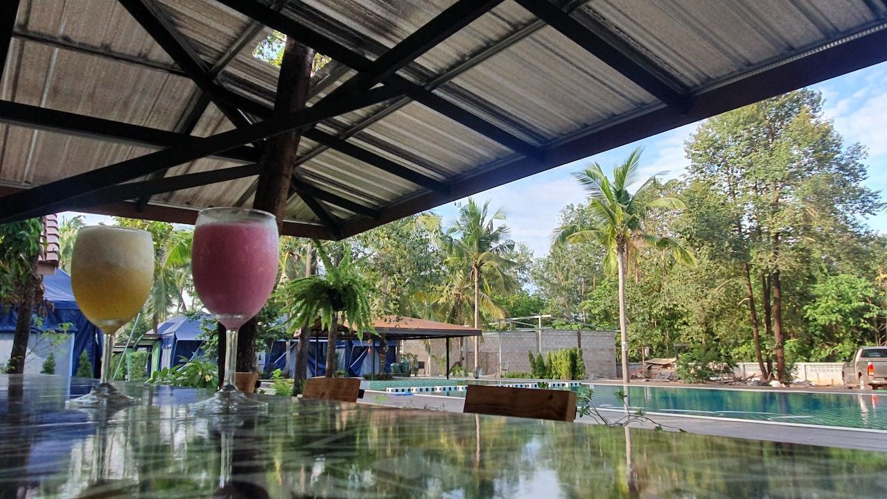 Ngoại cảnh khách sạn