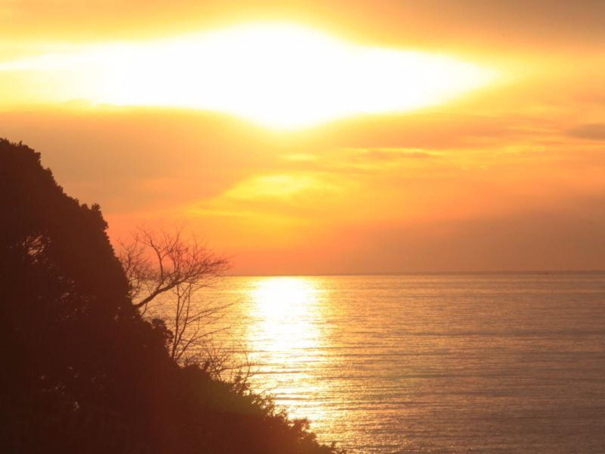 Khu vực xung quanh