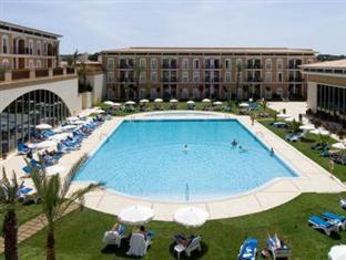 Ngoại cảnh khách sạn