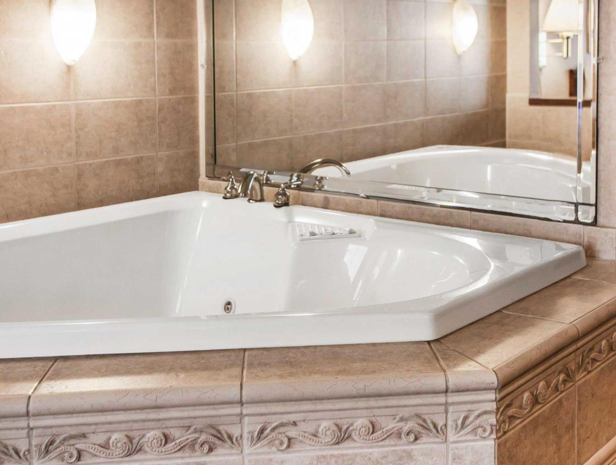 Bồn tắm nước nóng