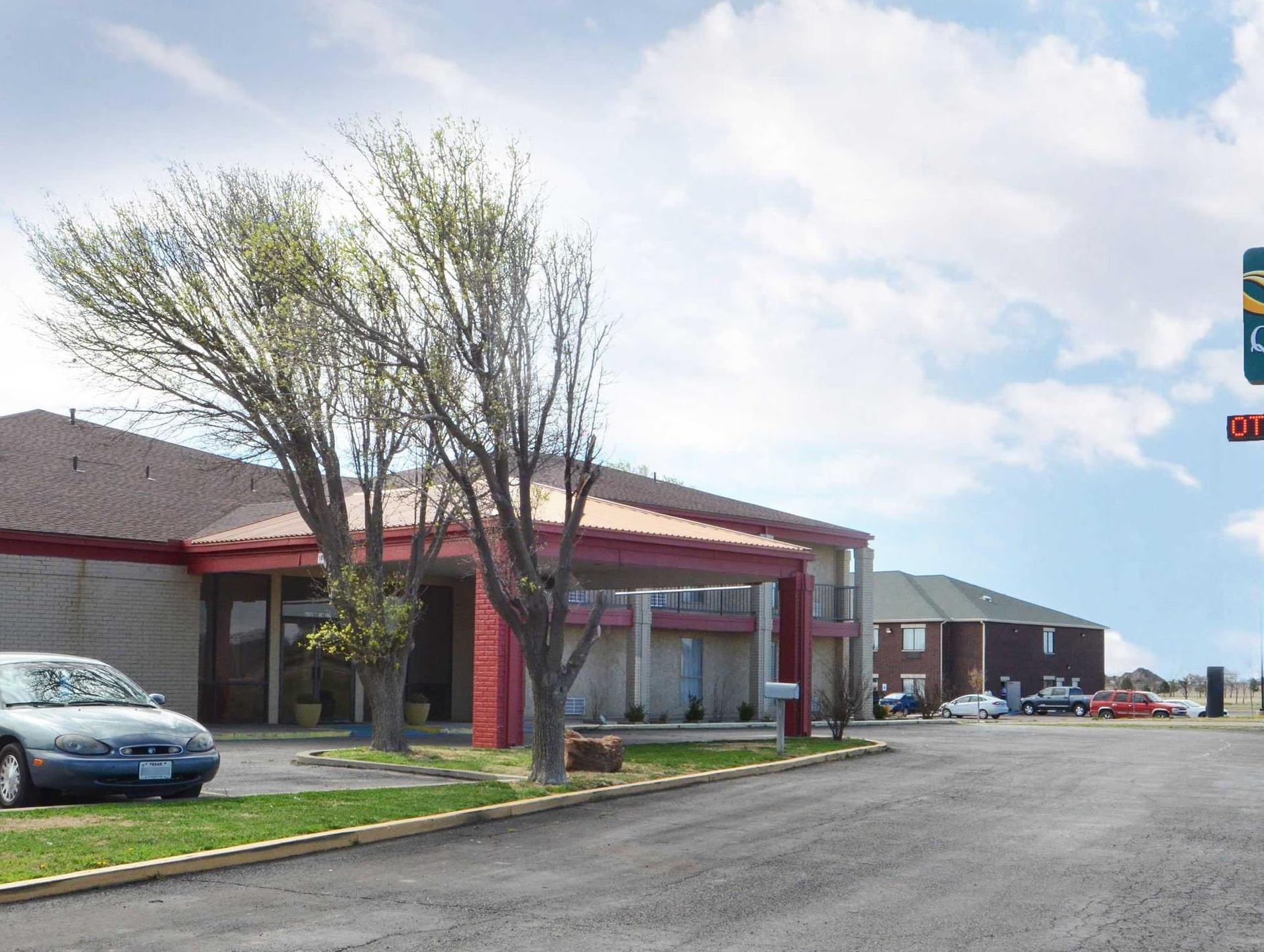 Ngoại cảnh khách sạn