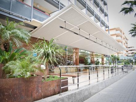 Ngoại cảnh khách sạn