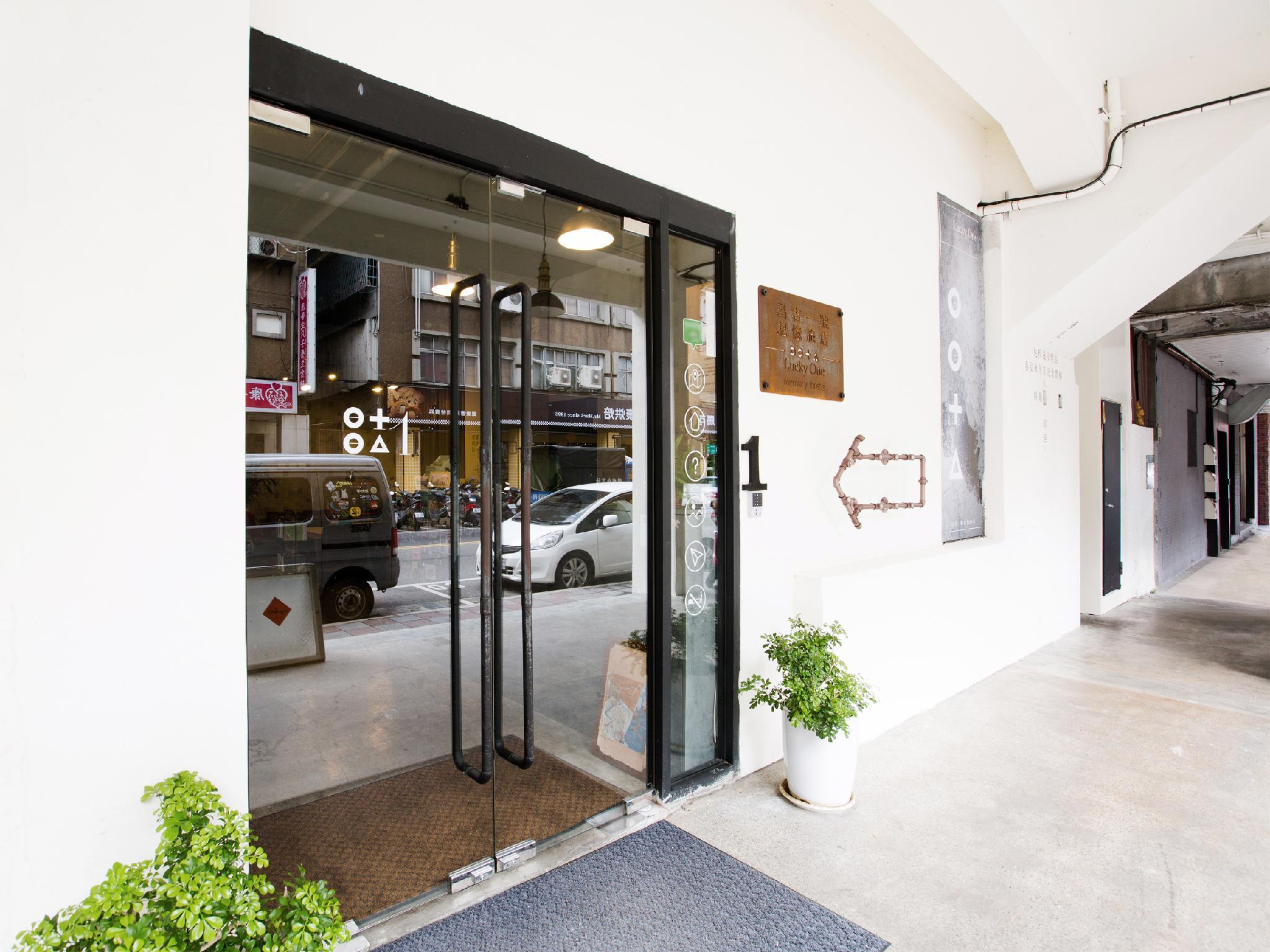 Ngoại cảnh khách sạn