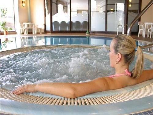 Bồn tắm nước nóng