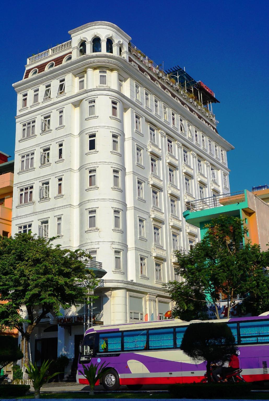 Ngoại cảnh khách sạn