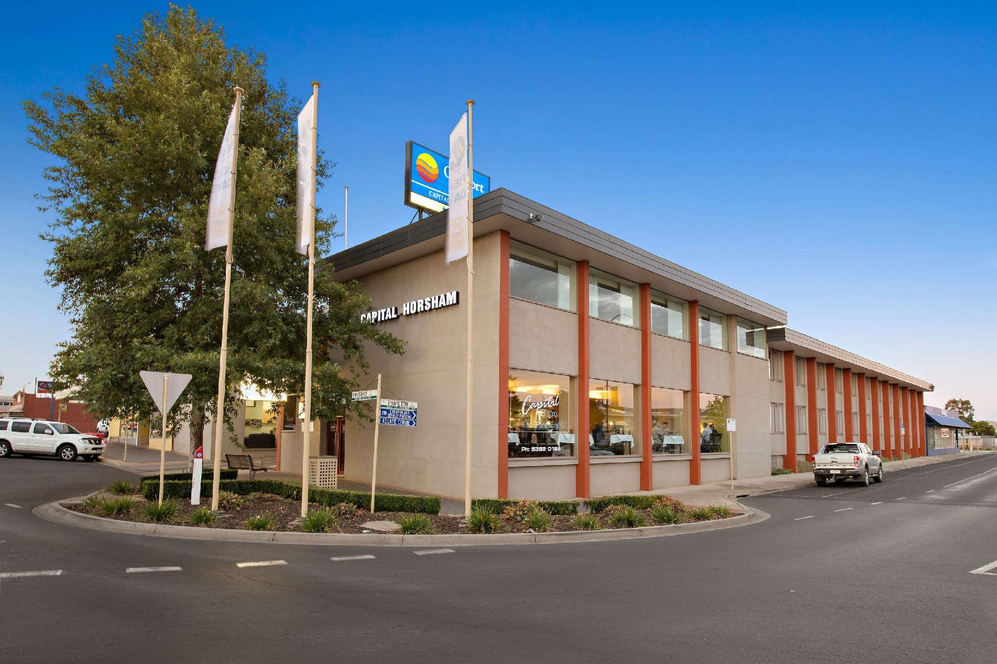 Ngoại cảnh khách sạn