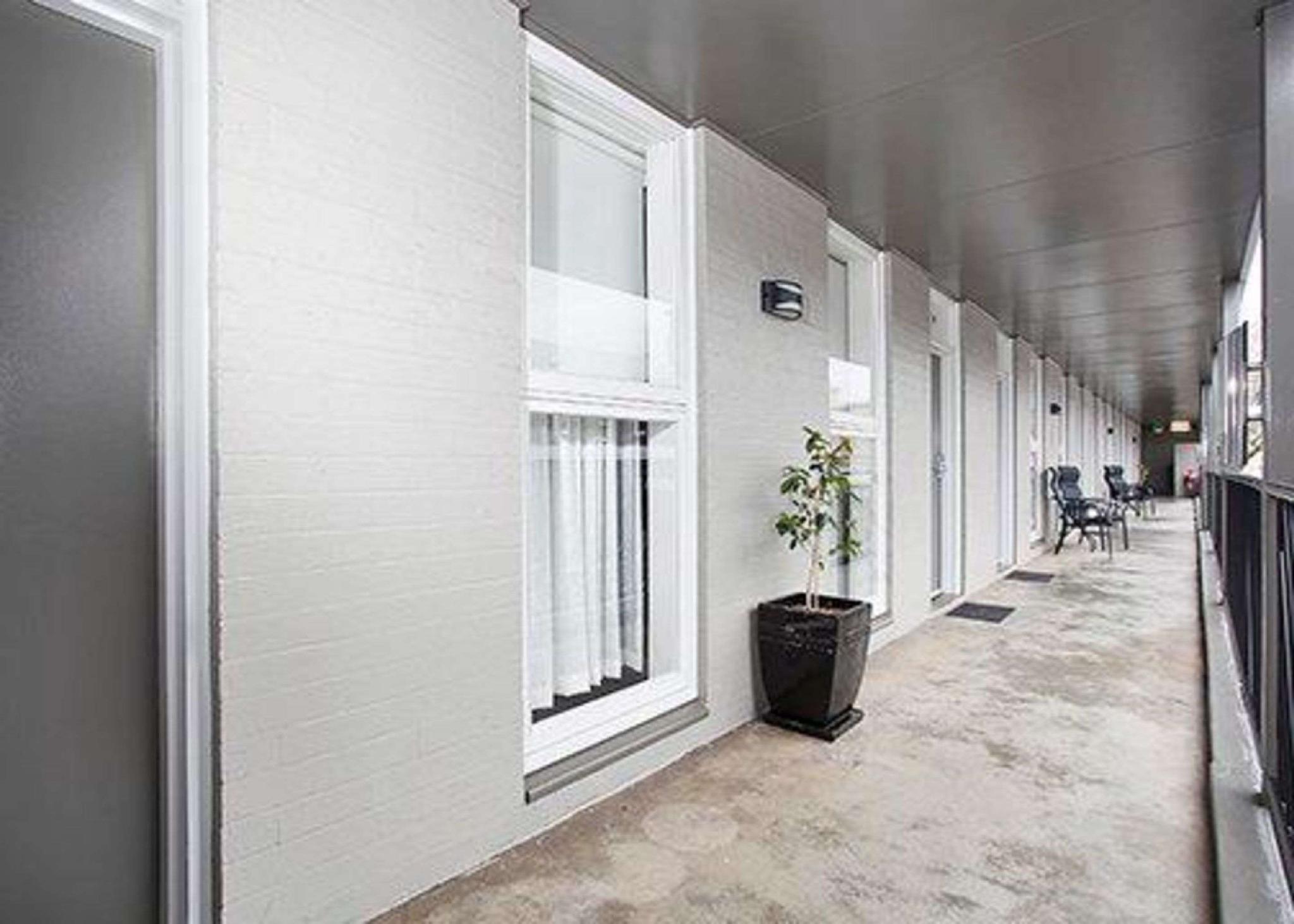 Khu vực xung quanh