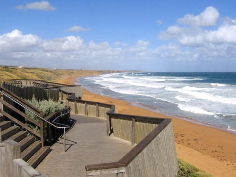 Khu vực xung quanh