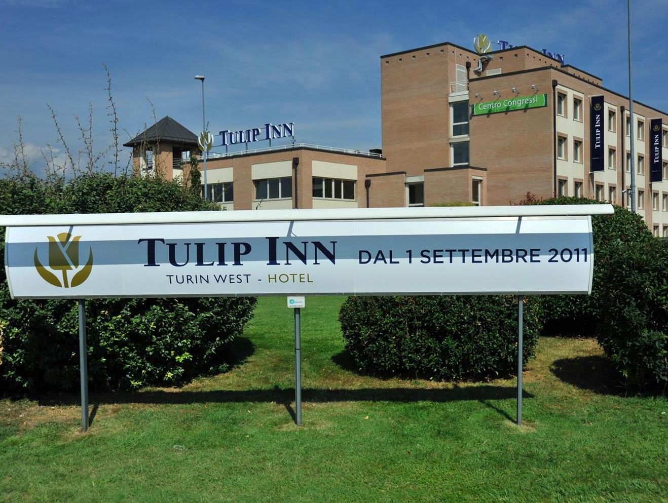 Ngoại cảnh khách sạn