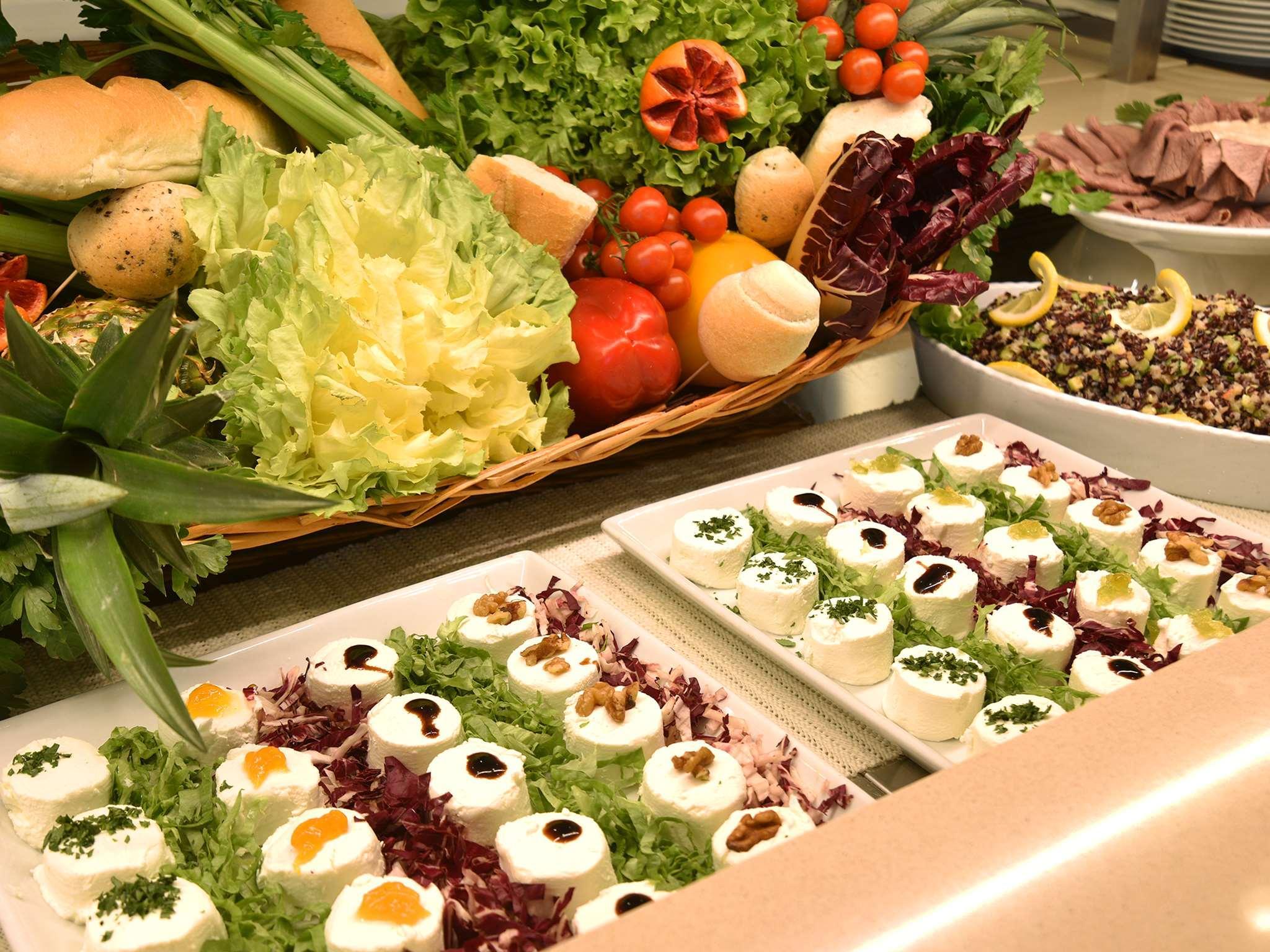 Đồ ăn và thức uống