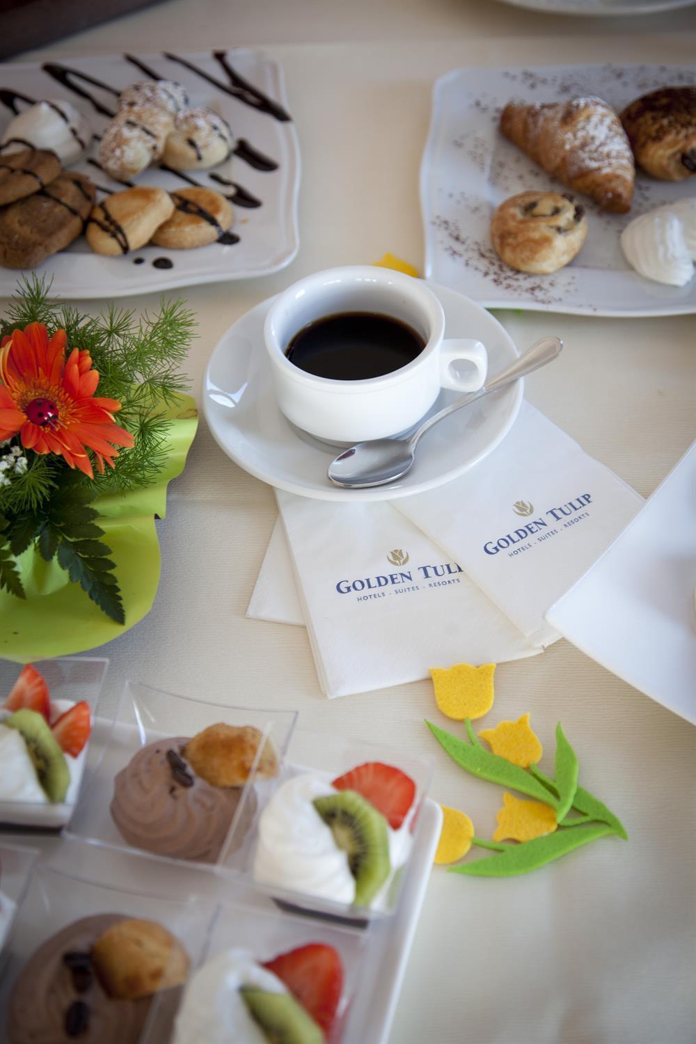 Đồ ăn và thức uống