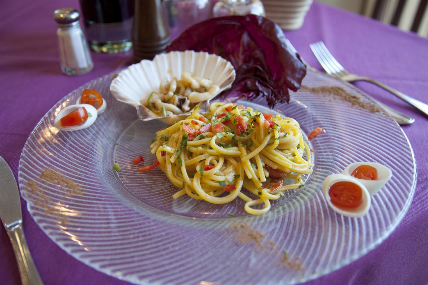 Đồ ăn và thức uống