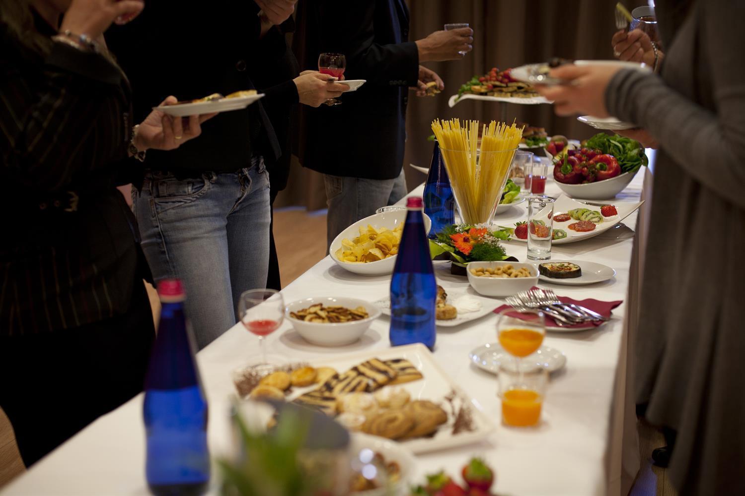 Đồ ăn và thức uống