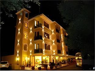 Ngoại cảnh khách sạn