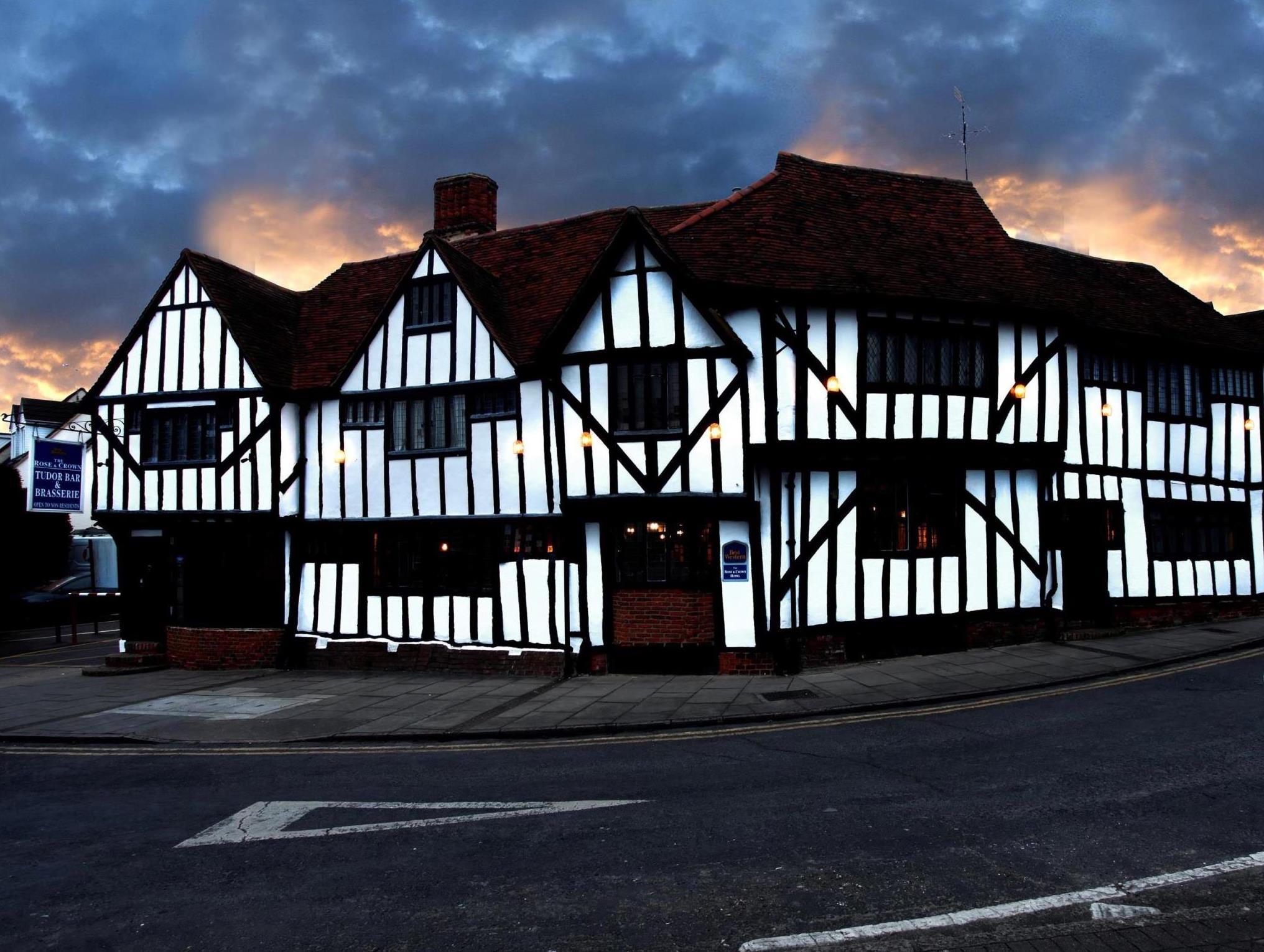 Ngoại cảnh khách sạn