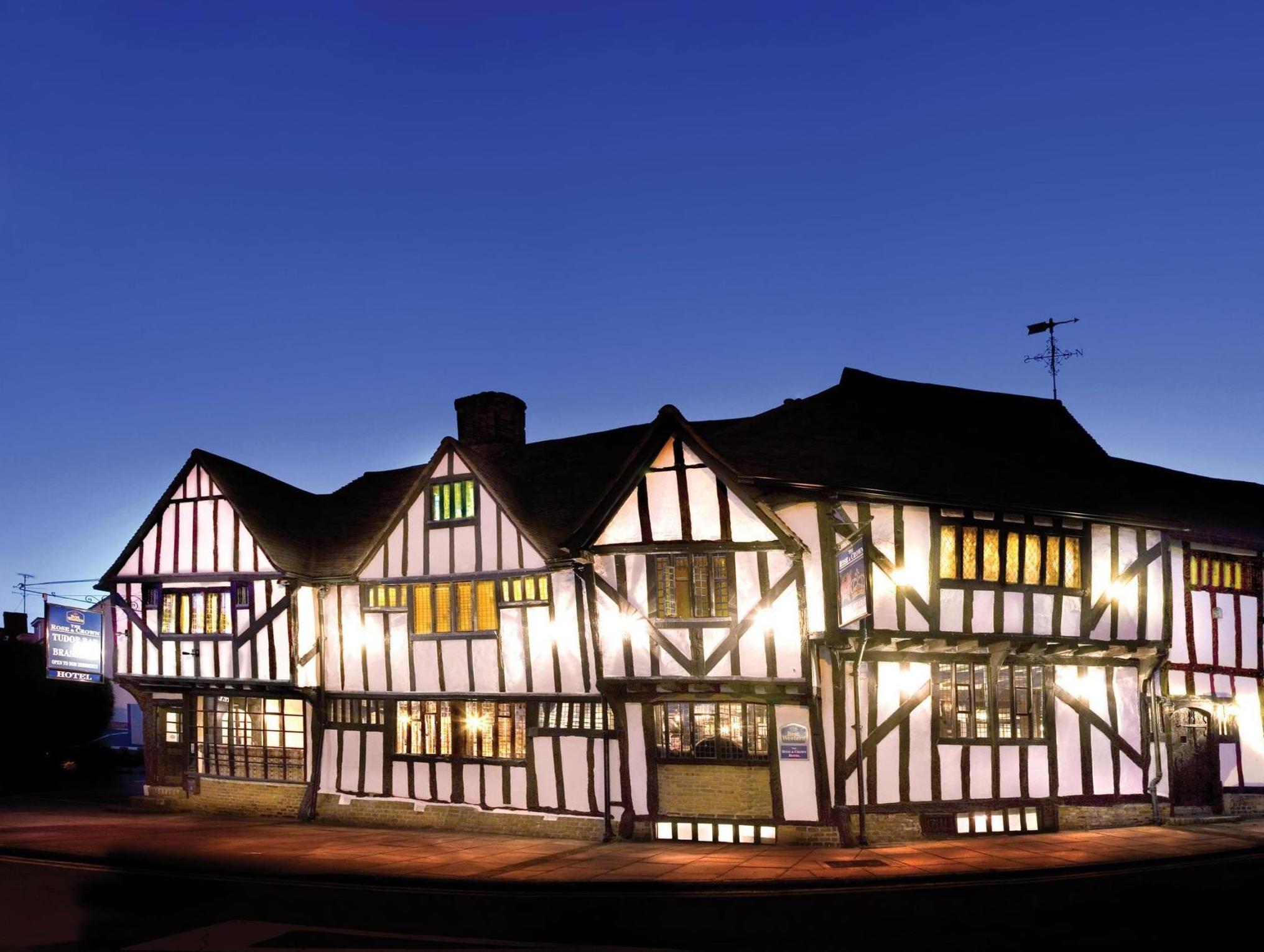 Ngoại cảnh khách sạn