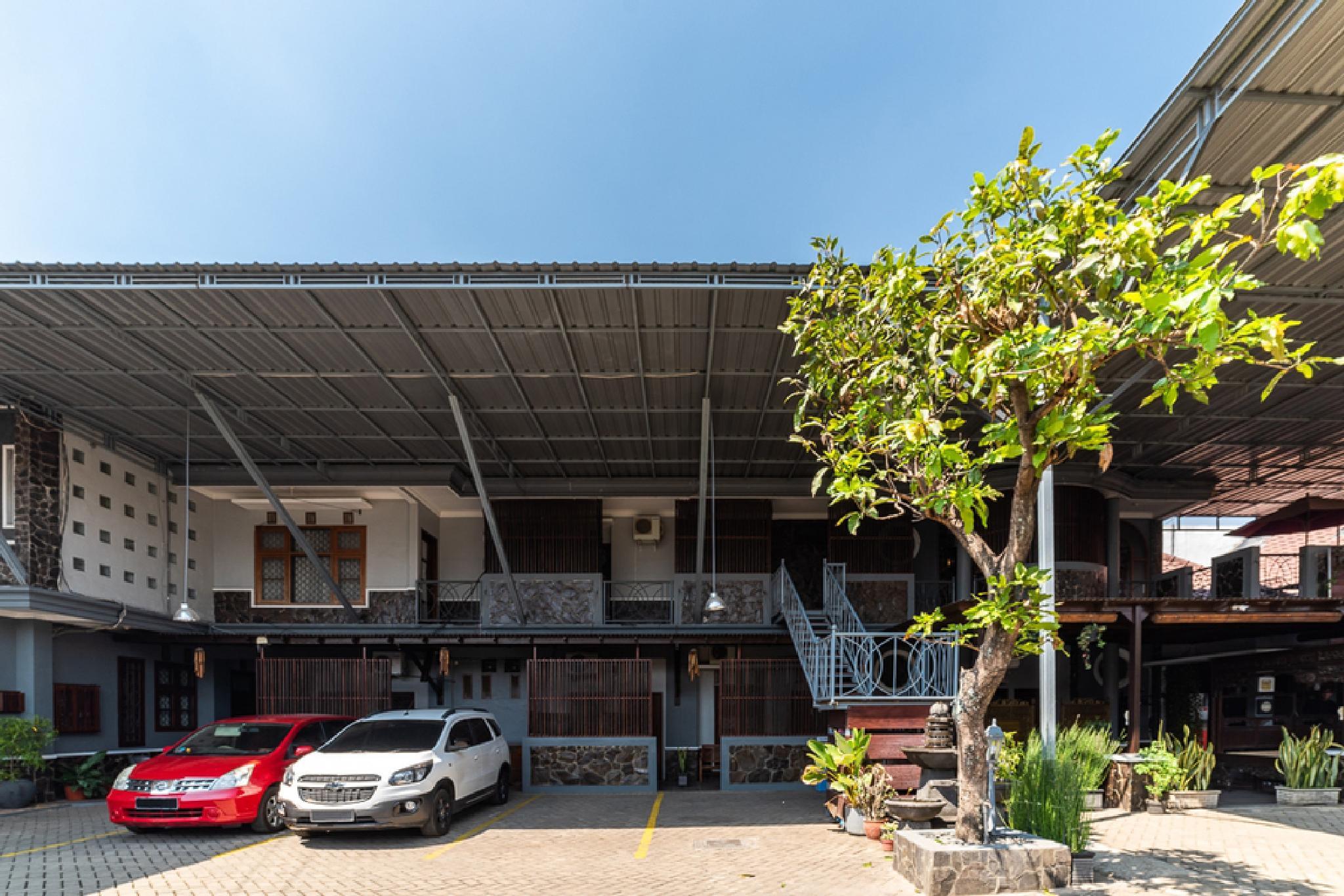 Ngoại cảnh khách sạn