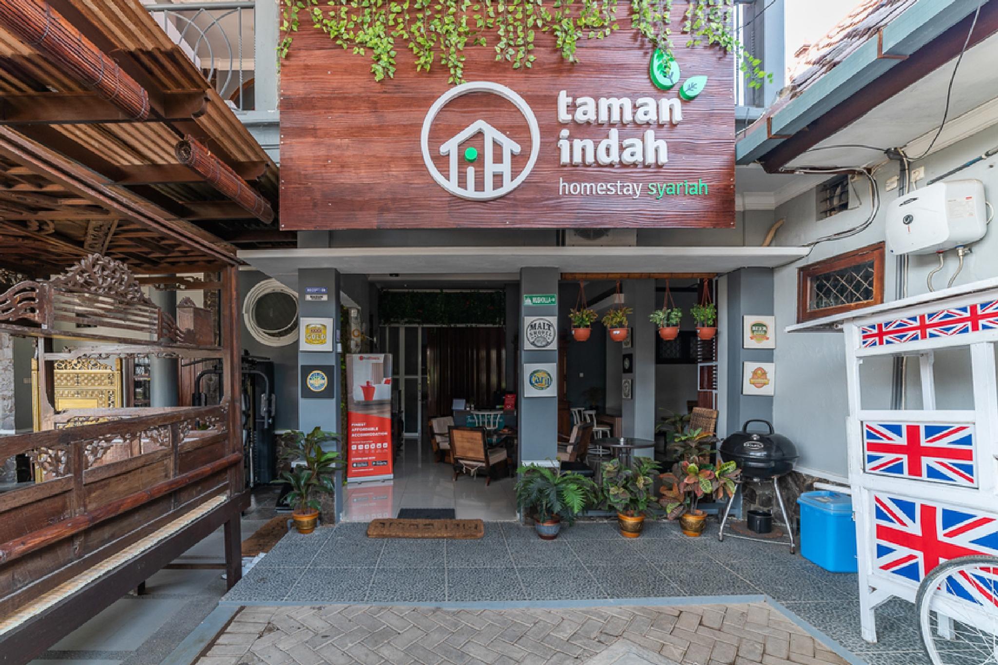 Ngoại cảnh khách sạn