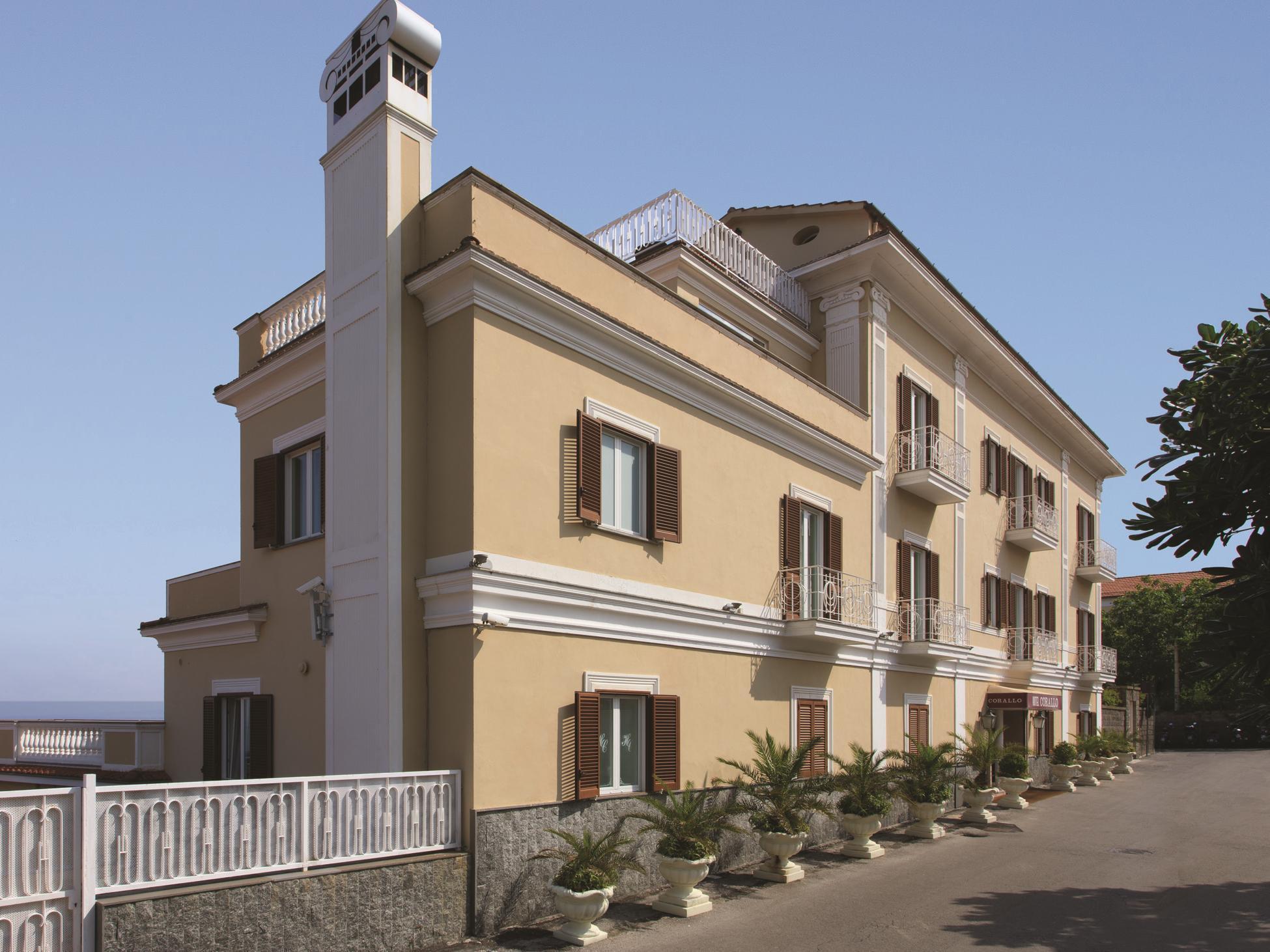 Ngoại cảnh khách sạn