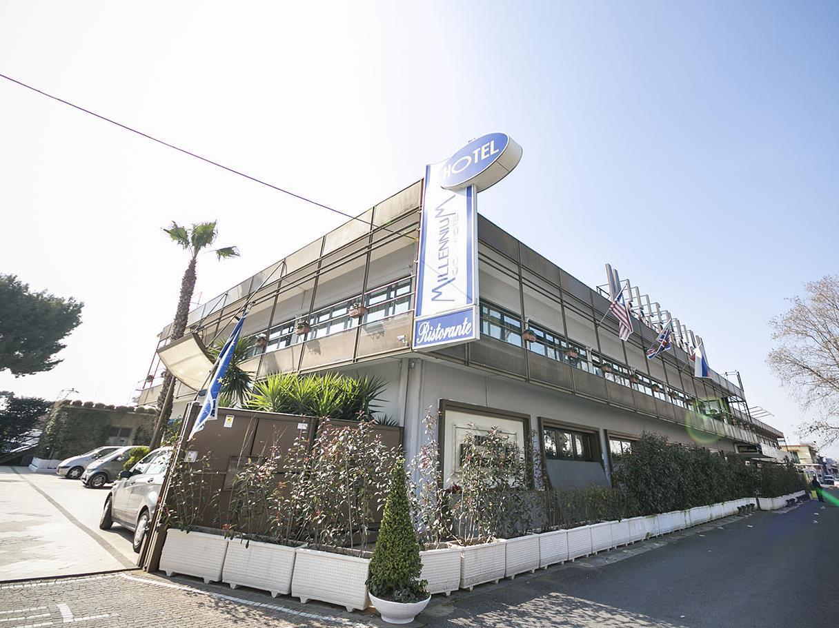 Ngoại cảnh khách sạn