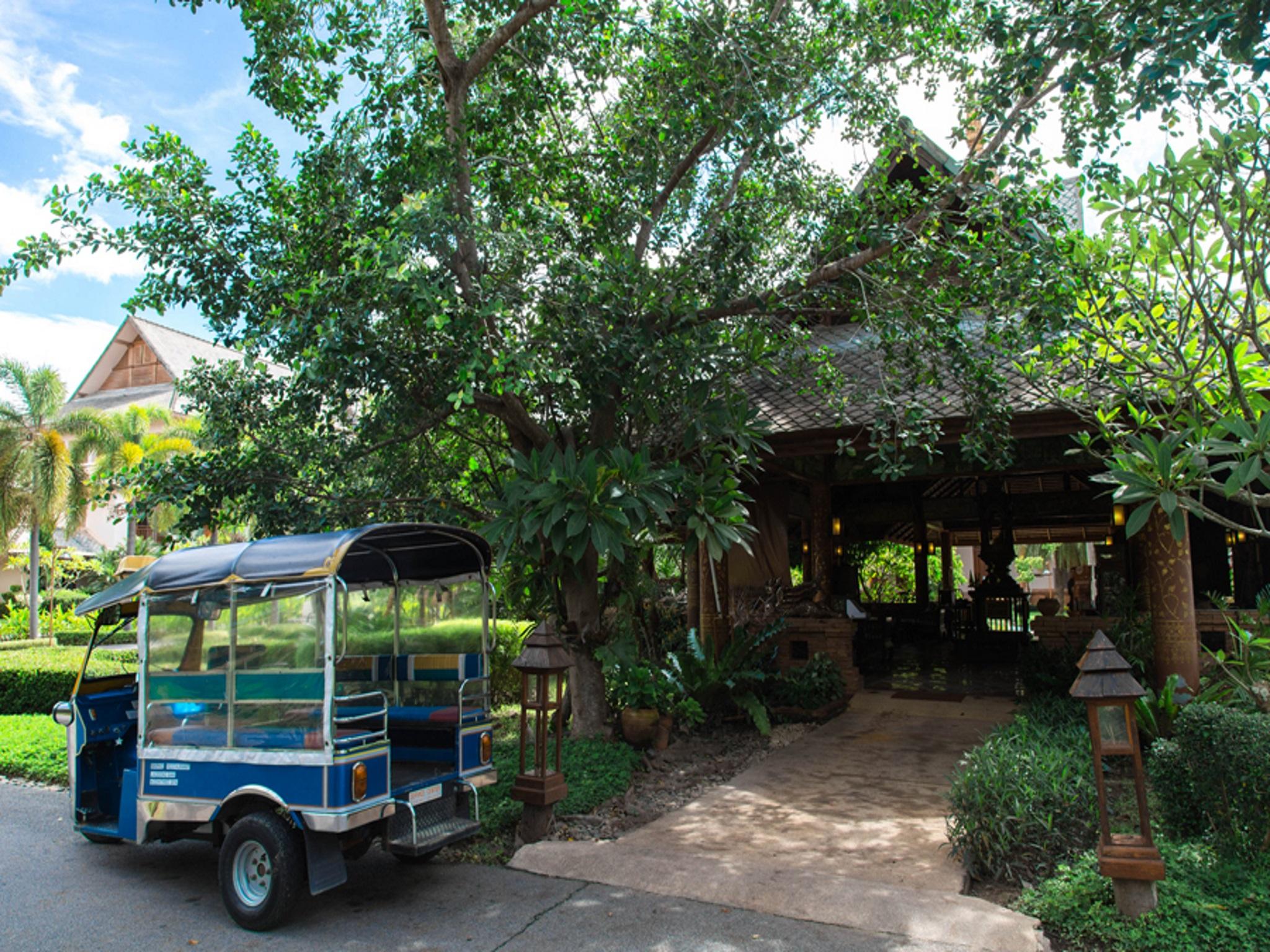 Ngoại cảnh khách sạn