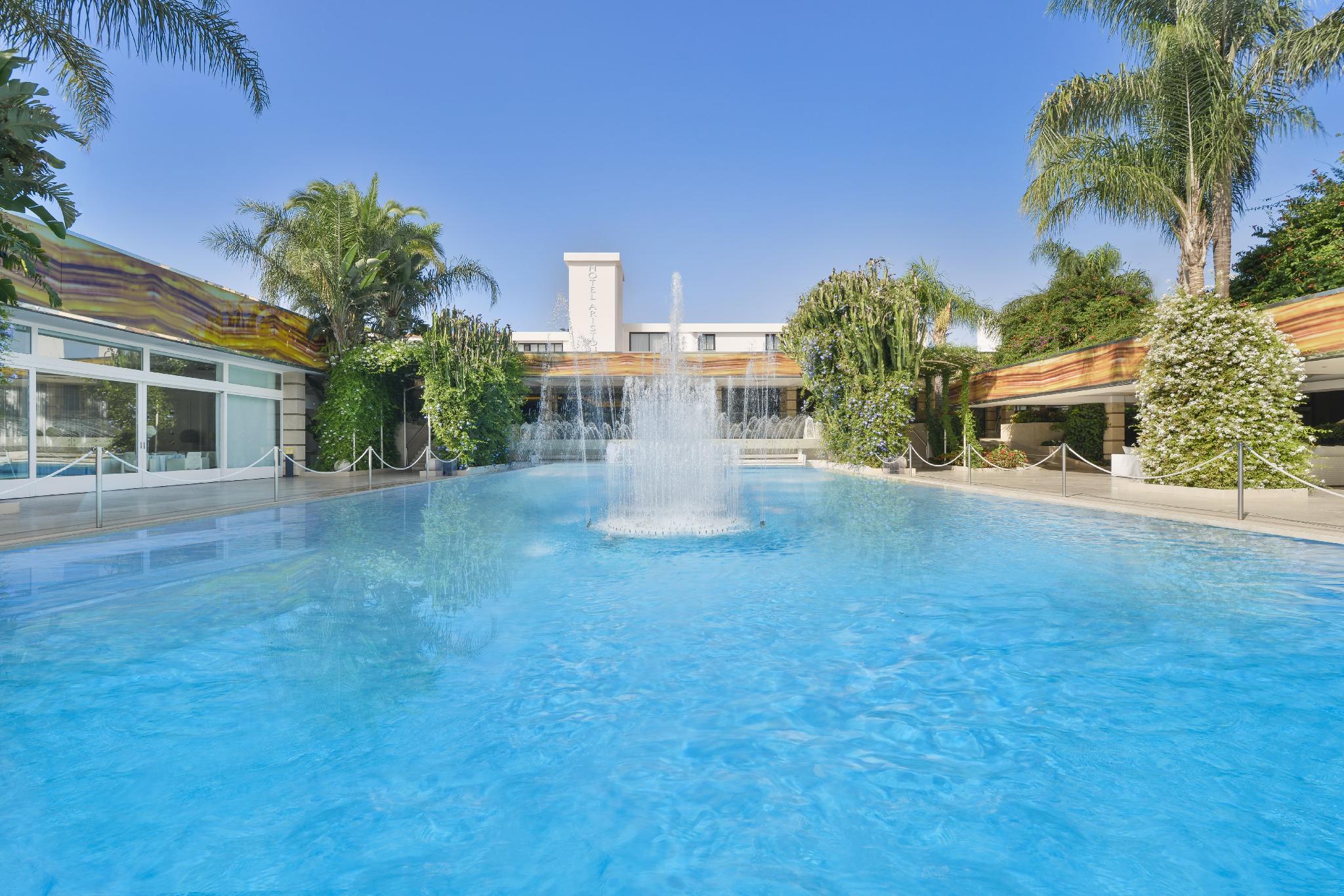 Ngoại cảnh khách sạn