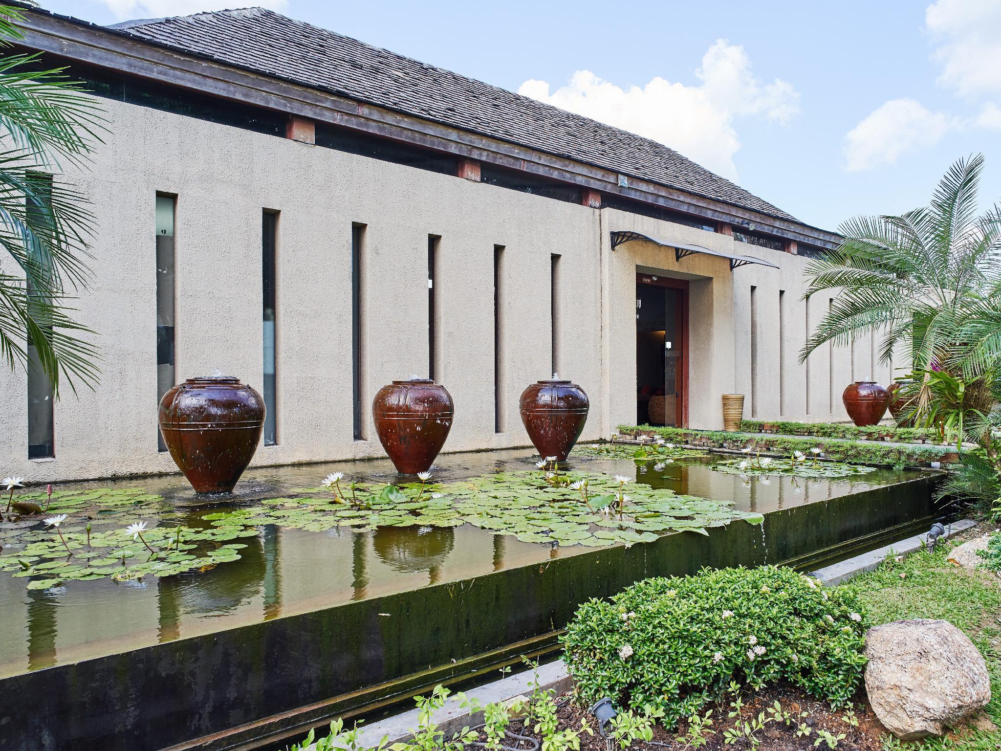 Ngoại cảnh khách sạn