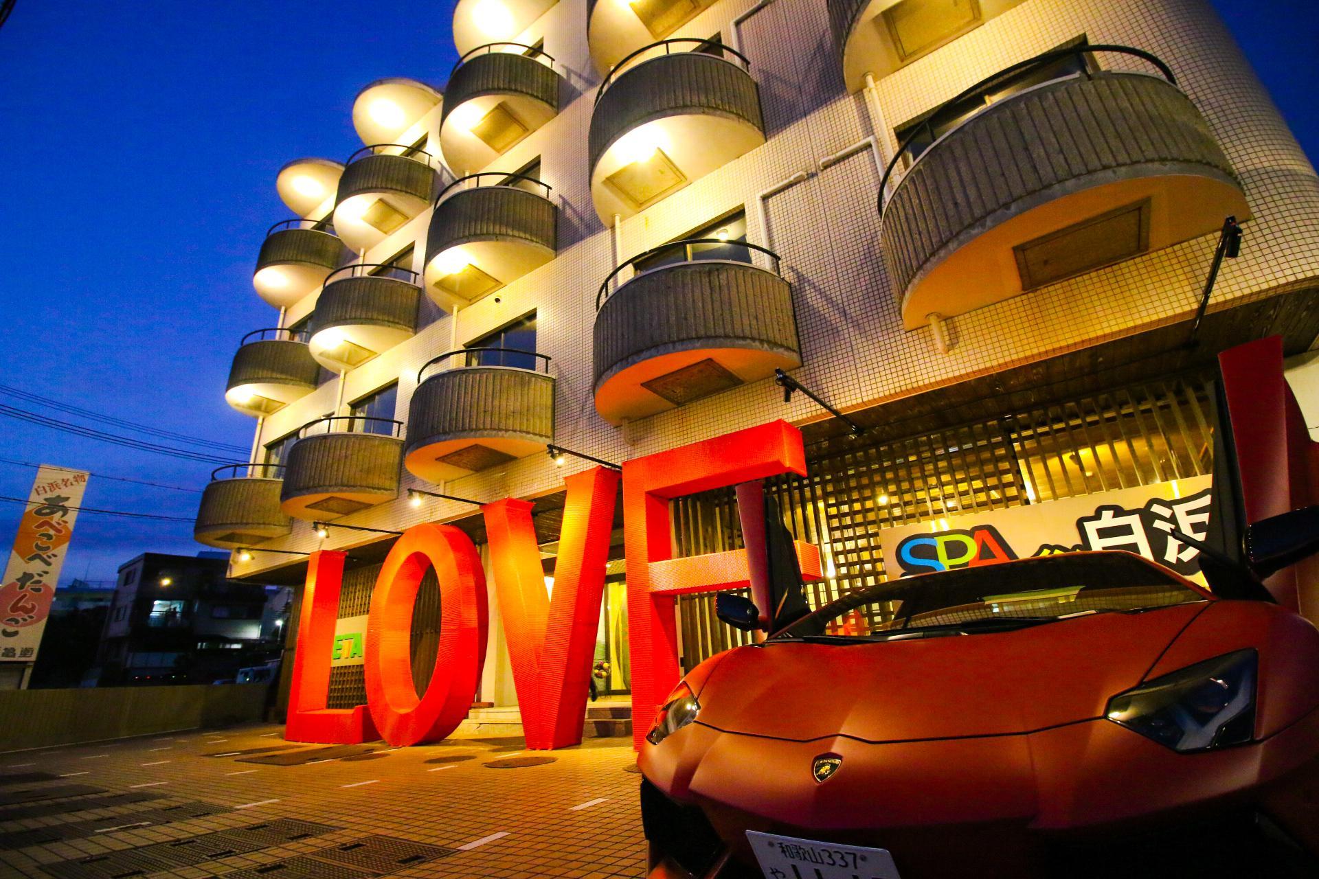 Ngoại cảnh khách sạn