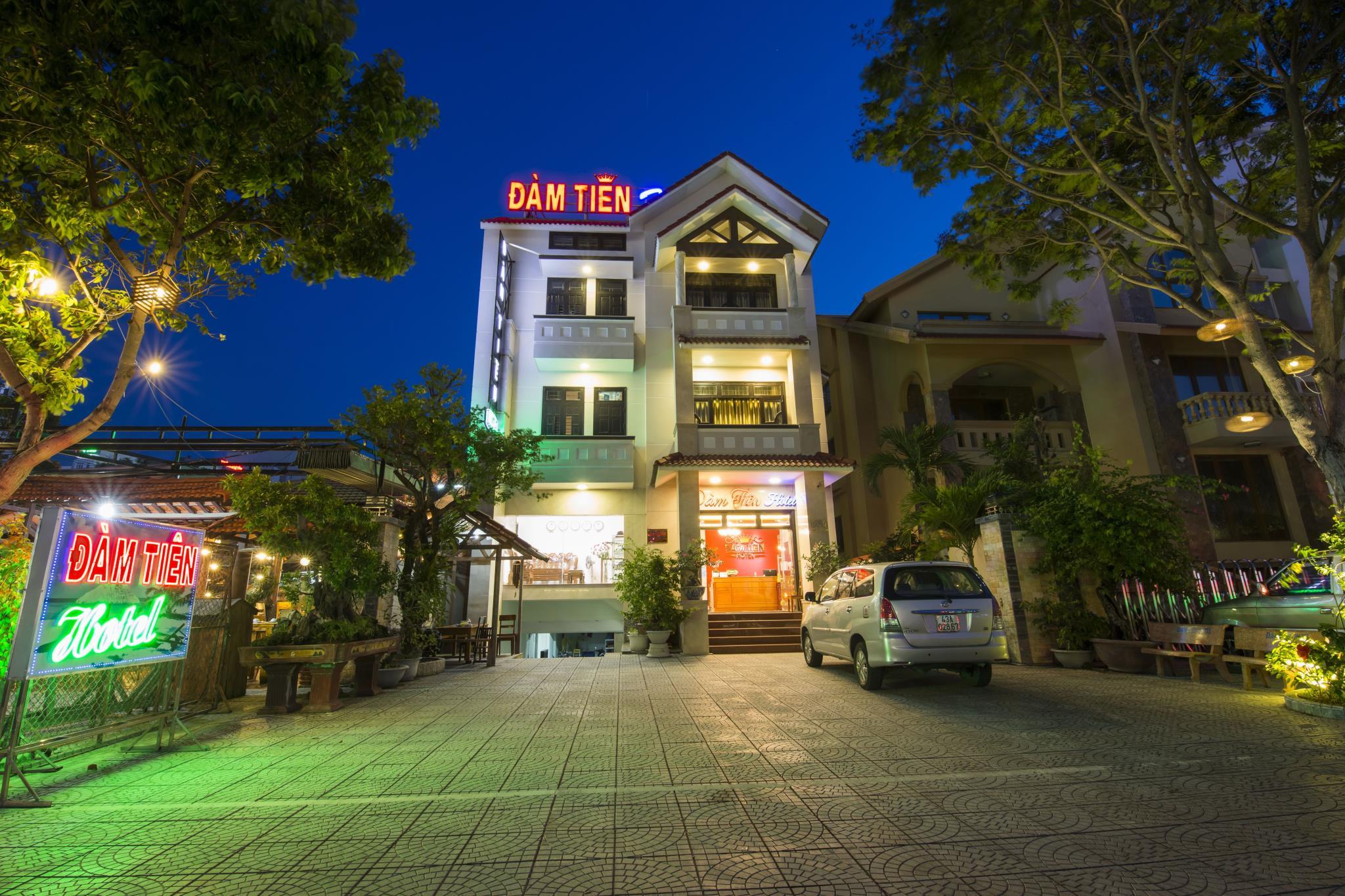 Ngoại cảnh khách sạn