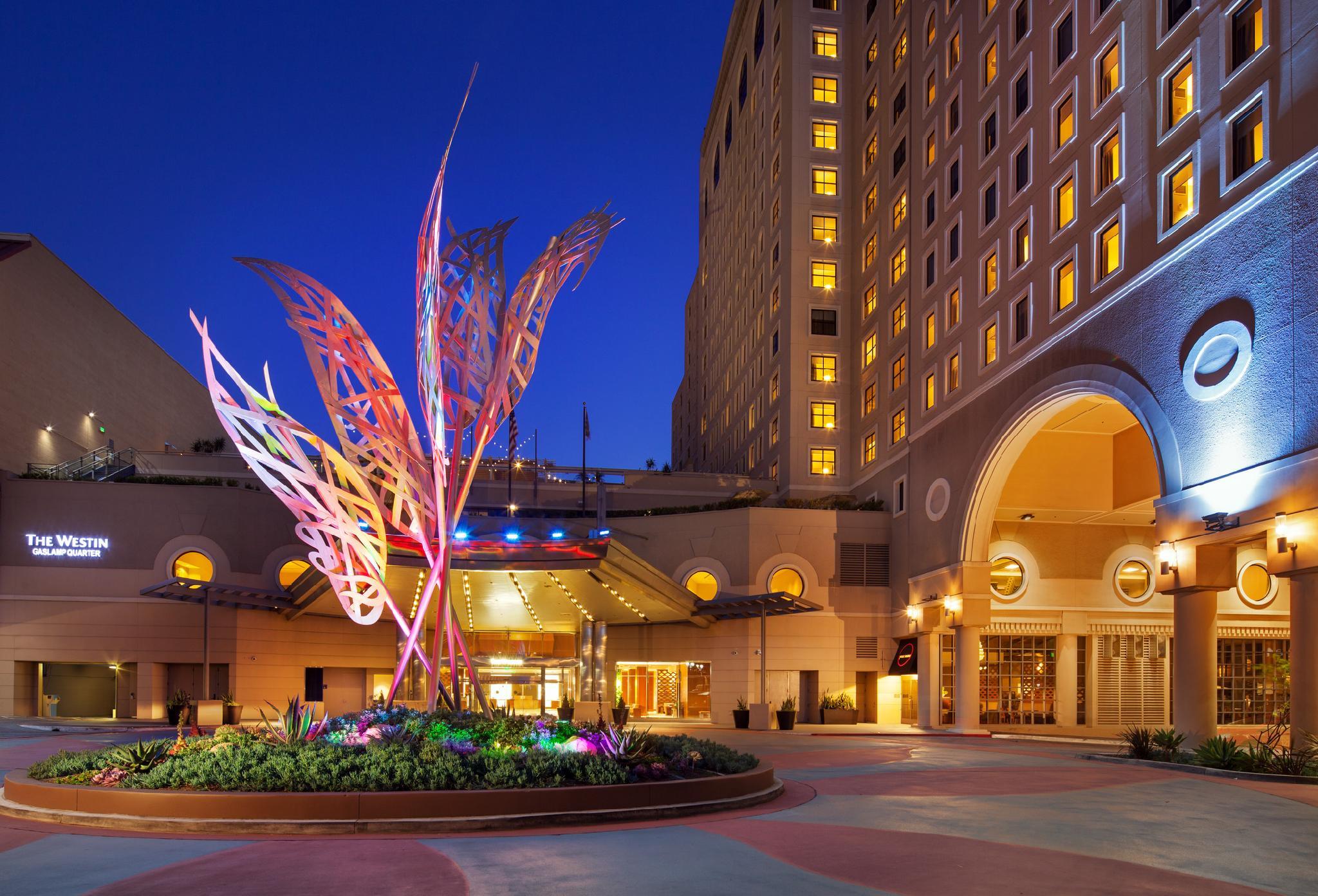 Ngoại cảnh khách sạn