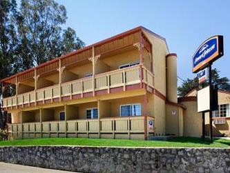 Ngoại cảnh khách sạn