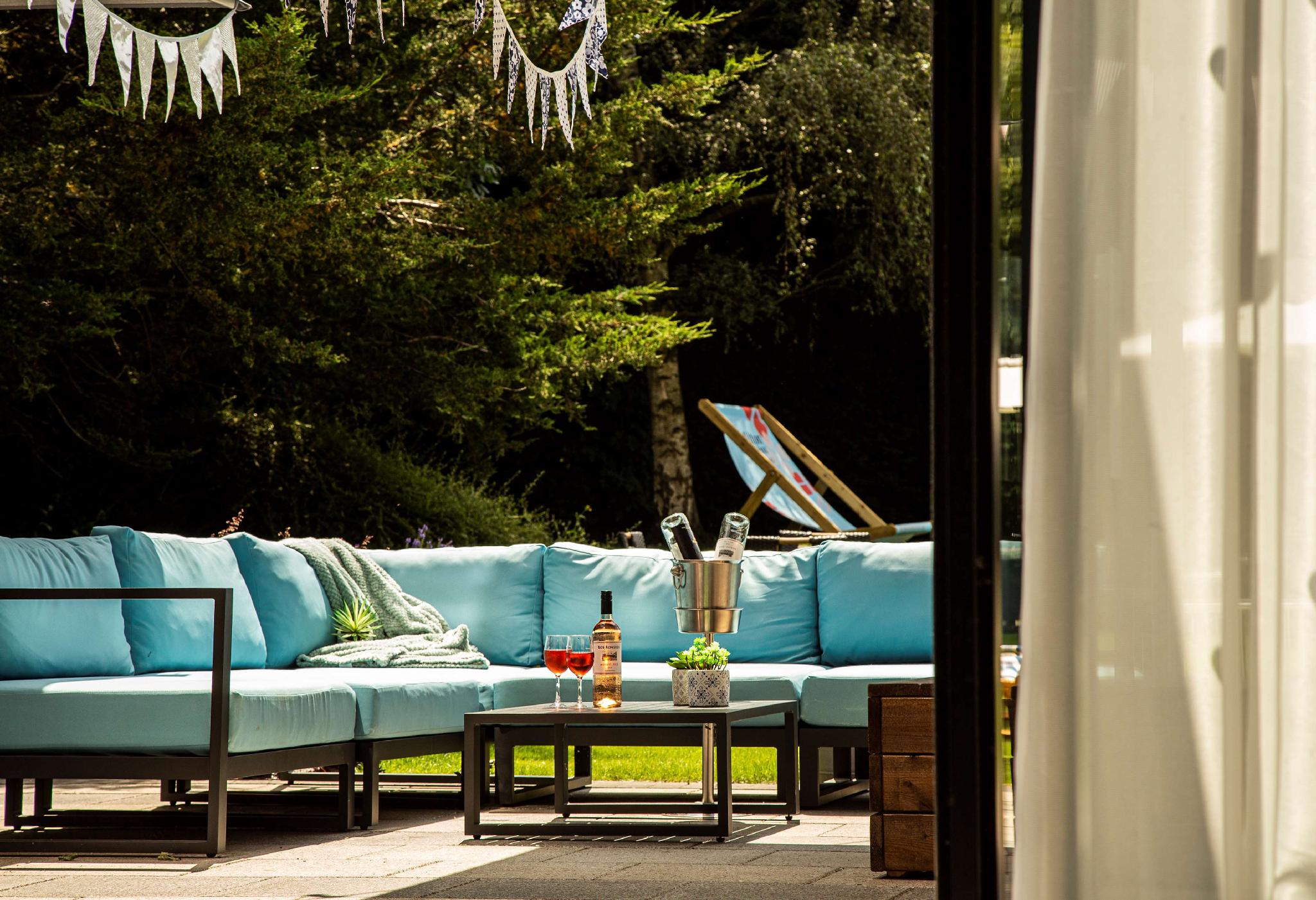 Ngoại cảnh khách sạn