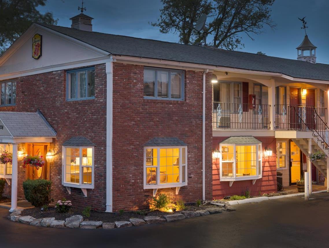 Ngoại cảnh khách sạn