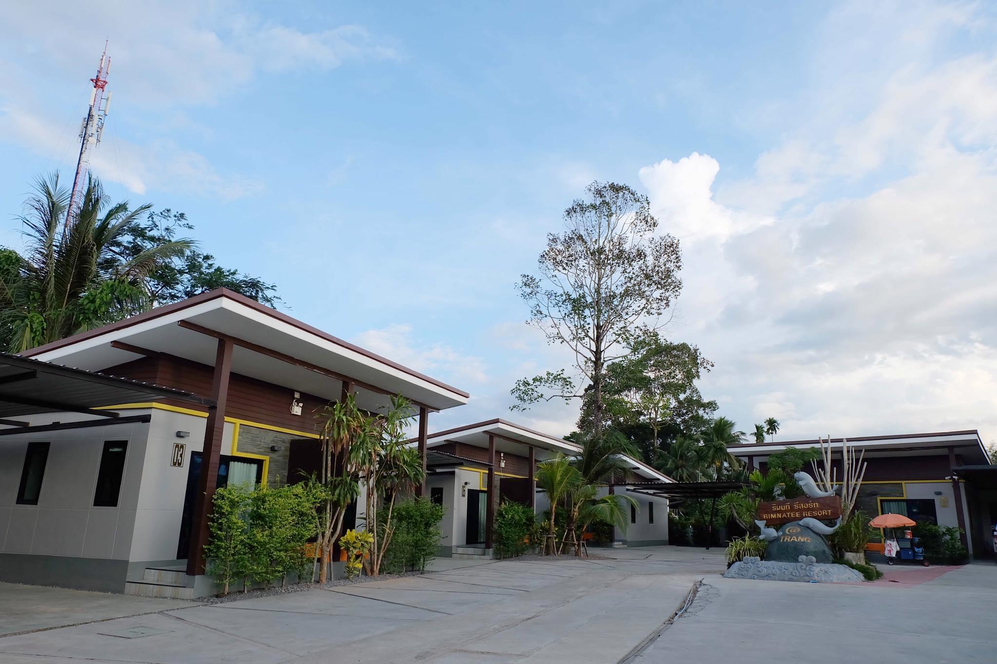 Ngoại cảnh khách sạn